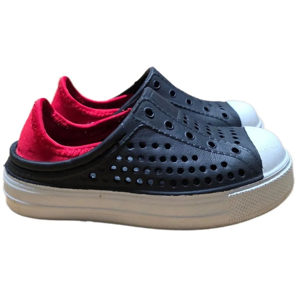 Kids Slip On Clogs Water Shoes Boy's Size 9 Black Red Summer‎ Beach Play